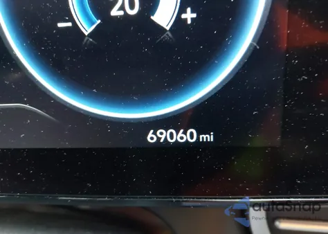 2023 Hyundai Elantra Sel z USA, uszkodzony, nr VIN KMHLS4AG3PU412874